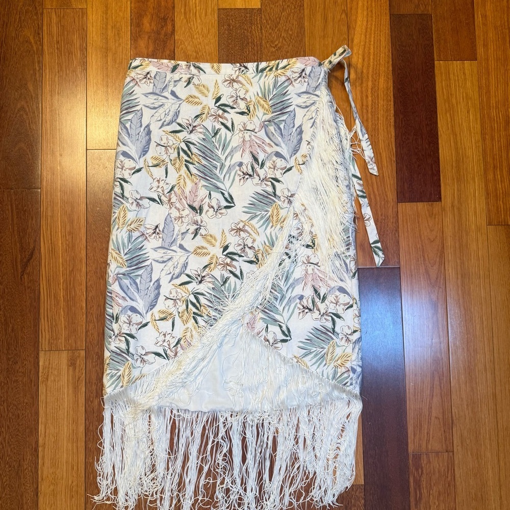 Sigrid Olsen | White Floral Linen Fringe Wrap Skirt Size Large